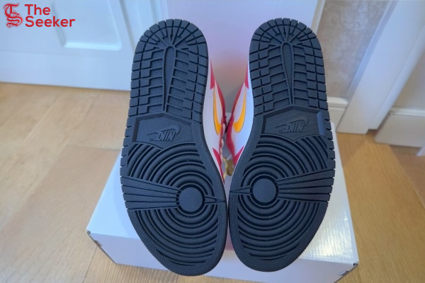 Jordan-1-Retro-High-OG-Light-Fusion-Red-555088-603-4