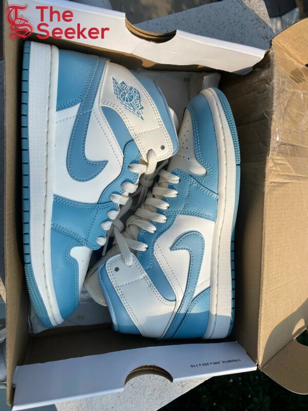 Jordan 1 Mid UNC (2022) (Women's)