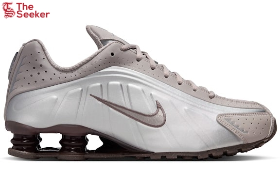 Nike-Shox-R4-Cave-Stone-HQ1988-200