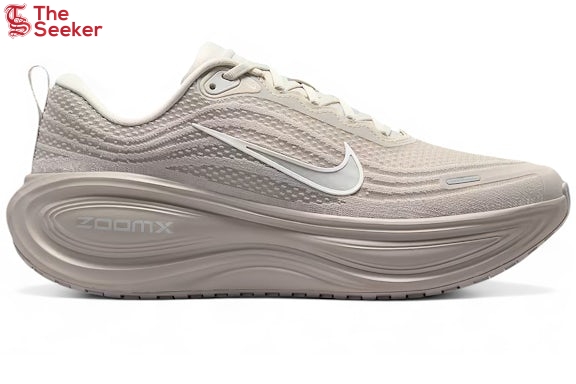 Nike-Vomero-Plus-Light-Bone-HV8150-001