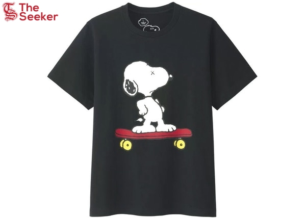 KAWS x Uniqlo x Peanuts Snoopy Skateboarding Tee (Japanese Sizing) Black