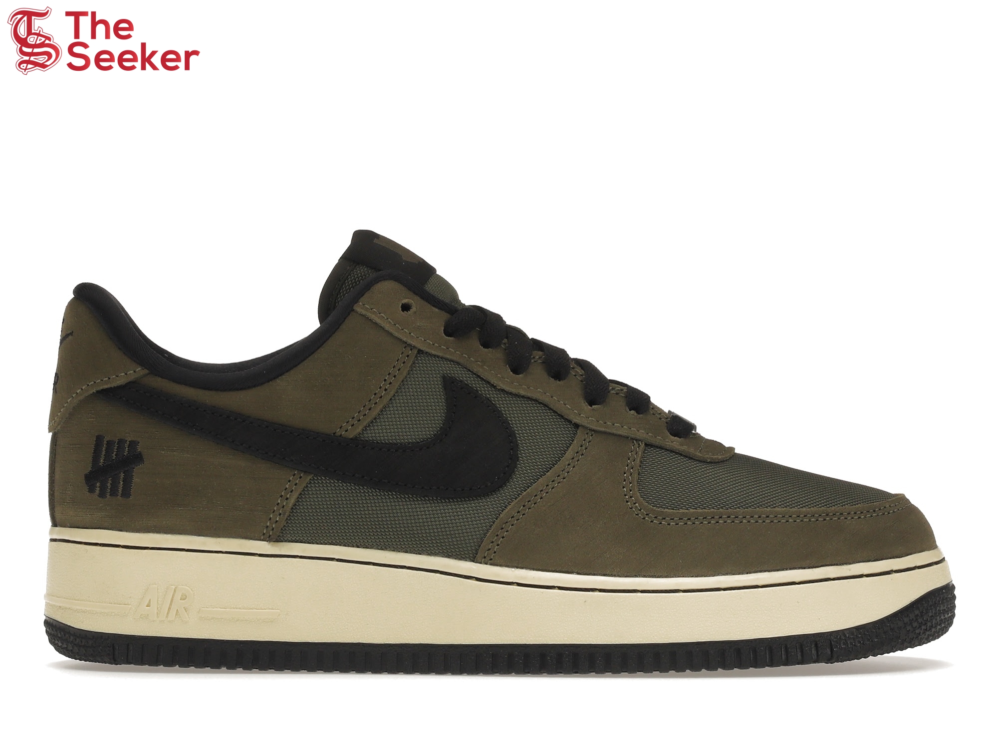 Nike Air Force 1 Low SP Undefeated Ballistic Dunk vs. AF1