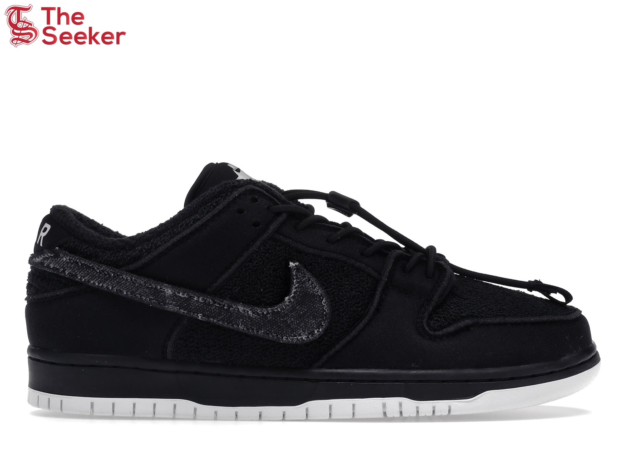 Nike SB Dunk Low Gnarhunters